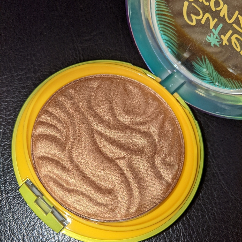 New Physician Formula Butter Bronzer Brazilian Glow